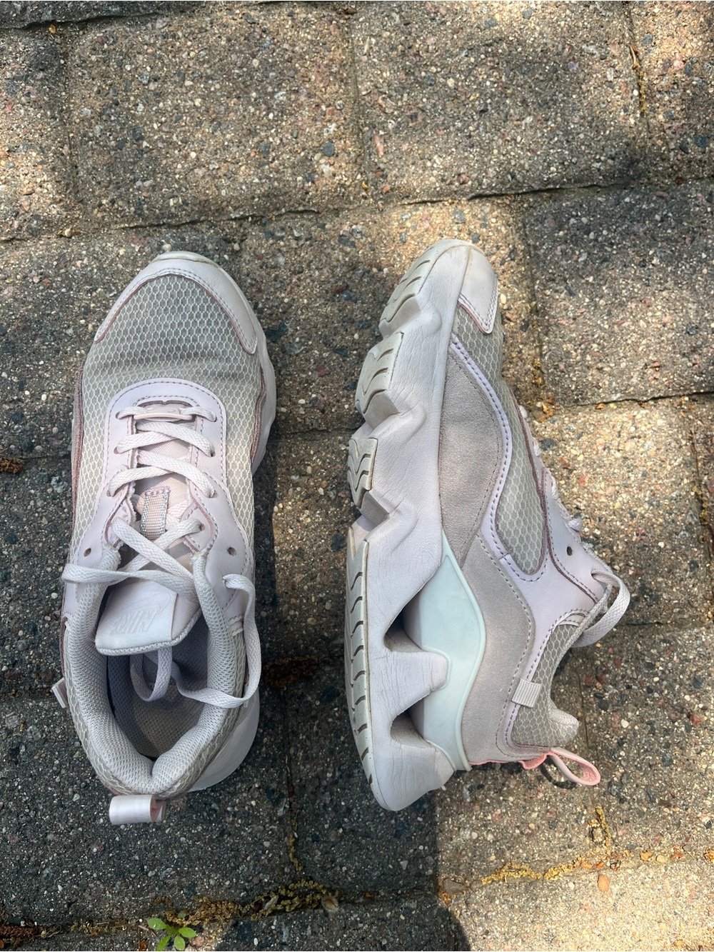 Nike RYZ 365 2 Women’s Chunky Shoes Sneakers Barely Rose